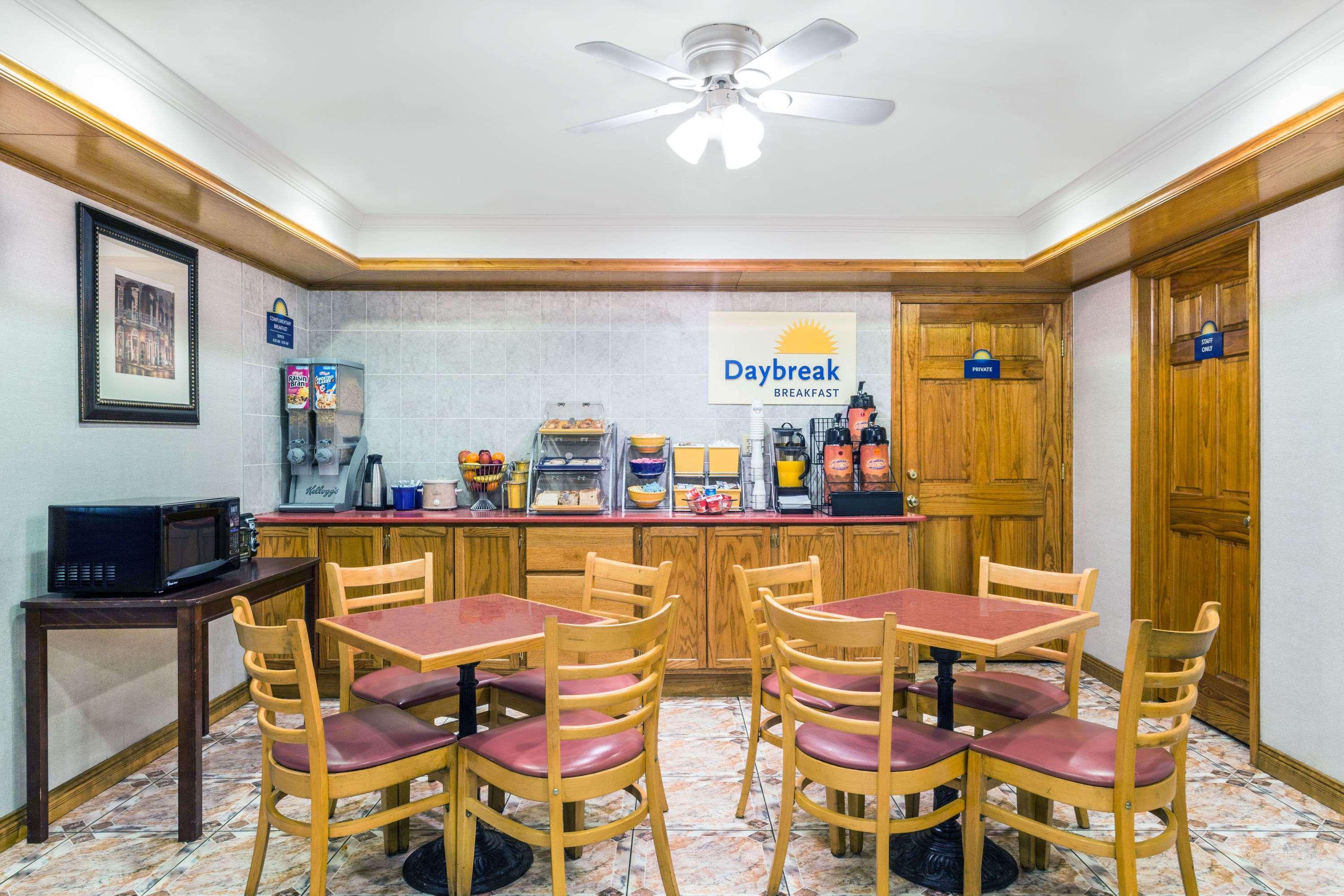 Days Inn By Wyndham Slidell Exterior photo