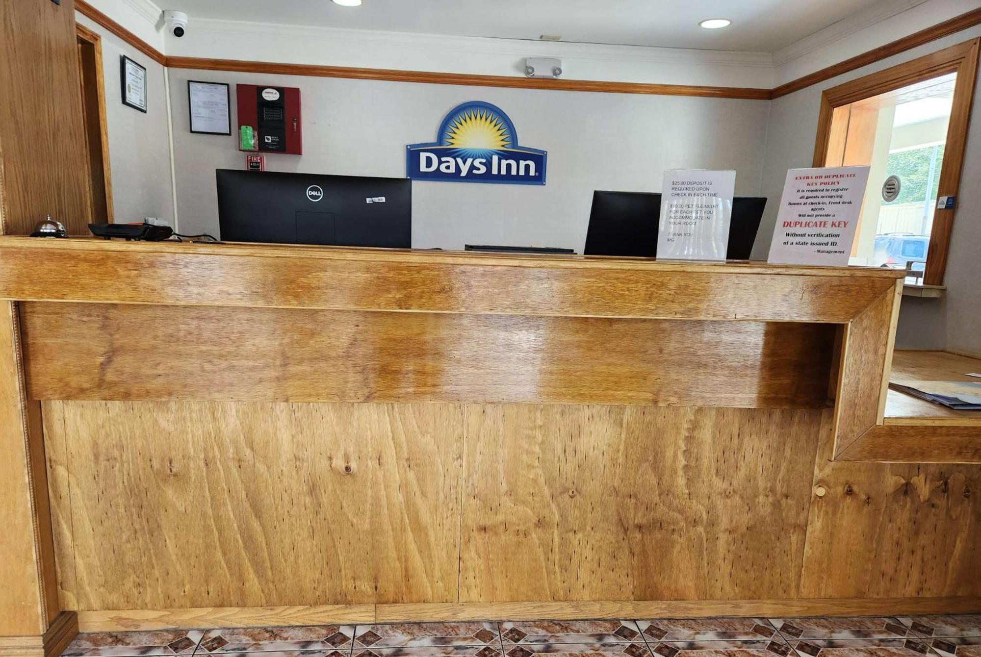 Days Inn By Wyndham Slidell Exterior photo